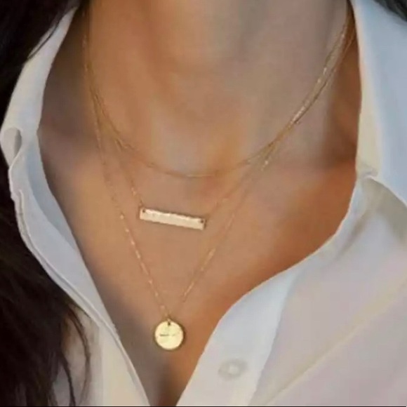 ✨FREE NECKLACE WITH EVERY PURCHASE✨ - Picture 3 of 8